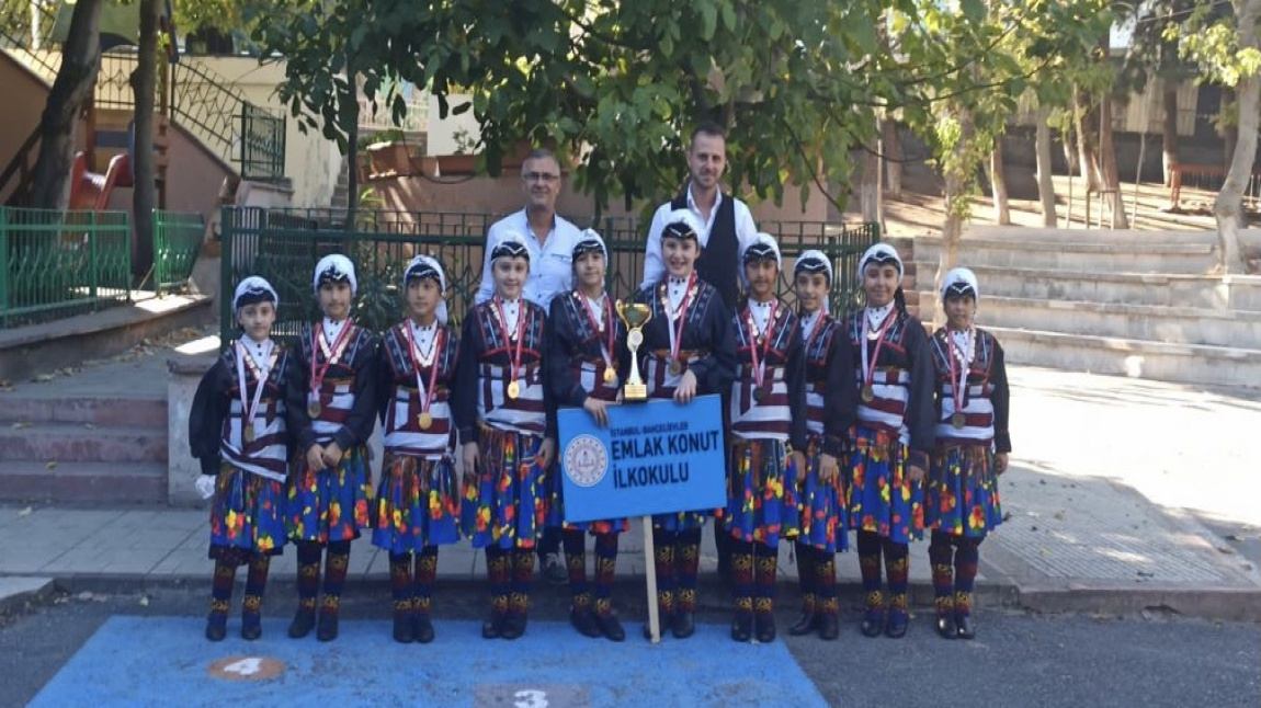 İstanbul Gençlik Ve Spor Müdürlüğü Halk Oyunları Yarışması Birinciliği